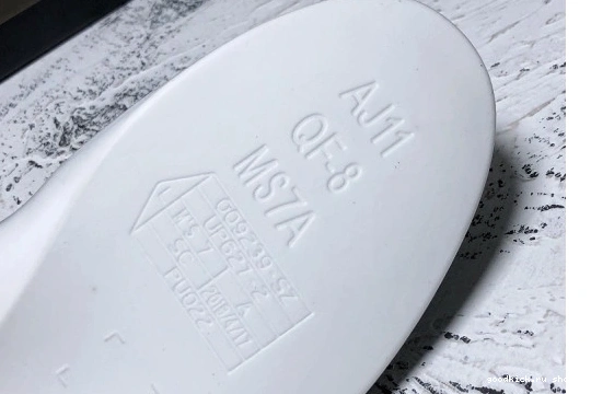 6 CN1084-200 Air Retro Scott Travis Jordan CN1084-200 0315